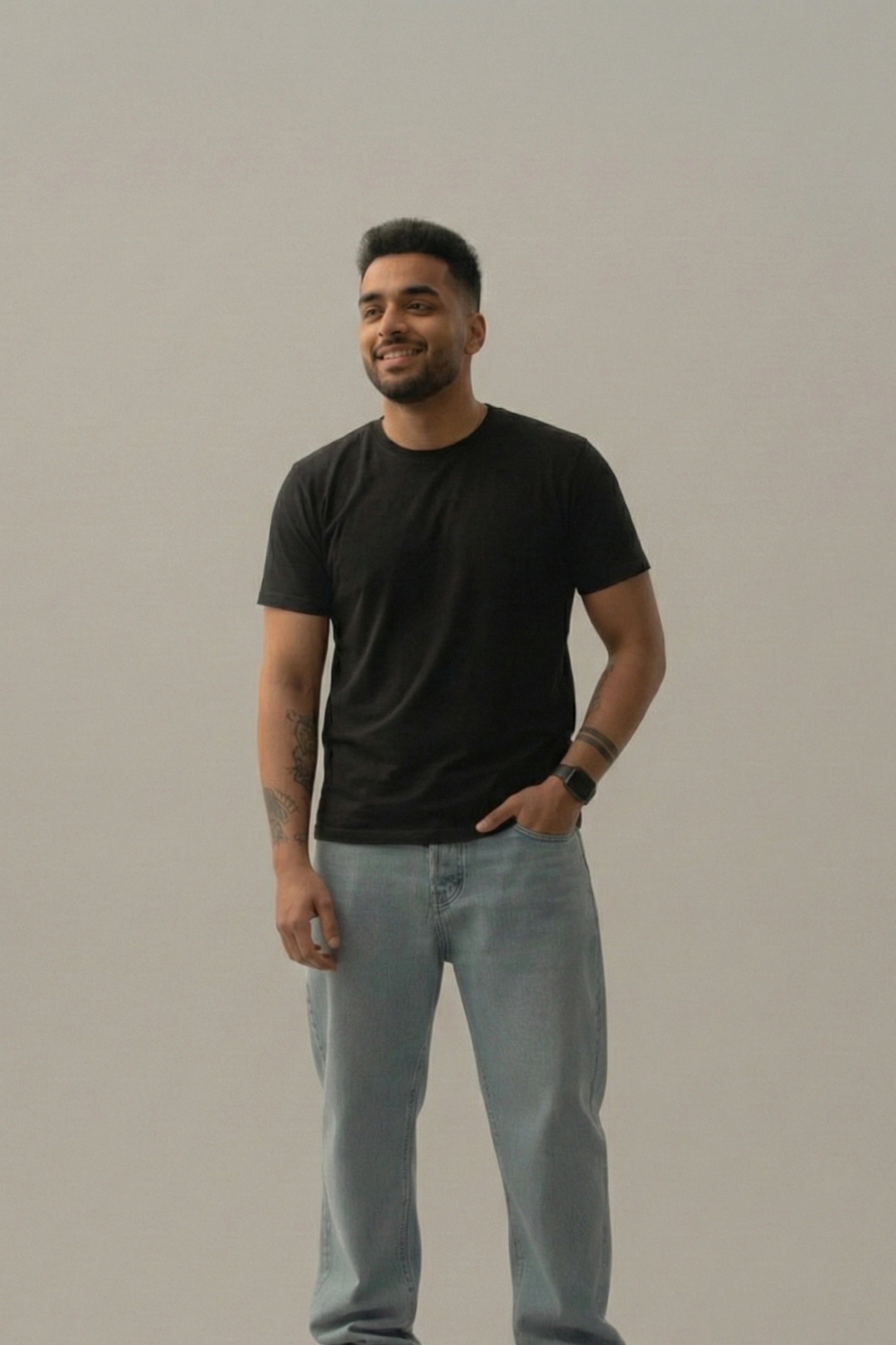 Black Unnoticed T-Shirt