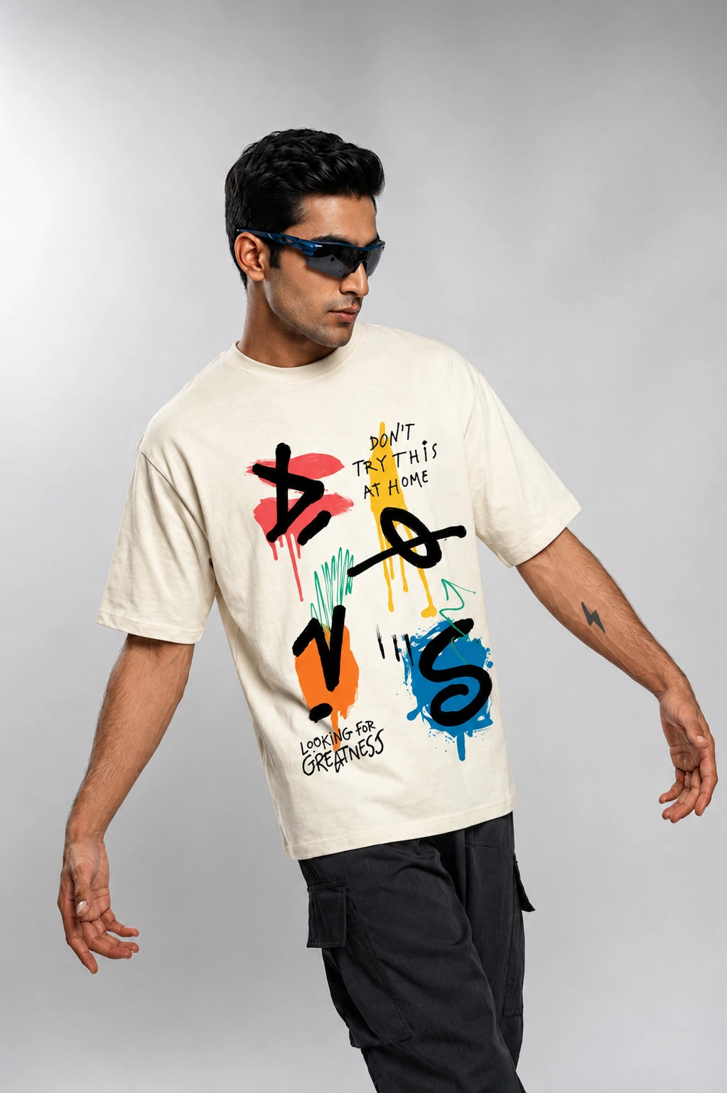 Looking for Greatness Unisex Oversized Tee