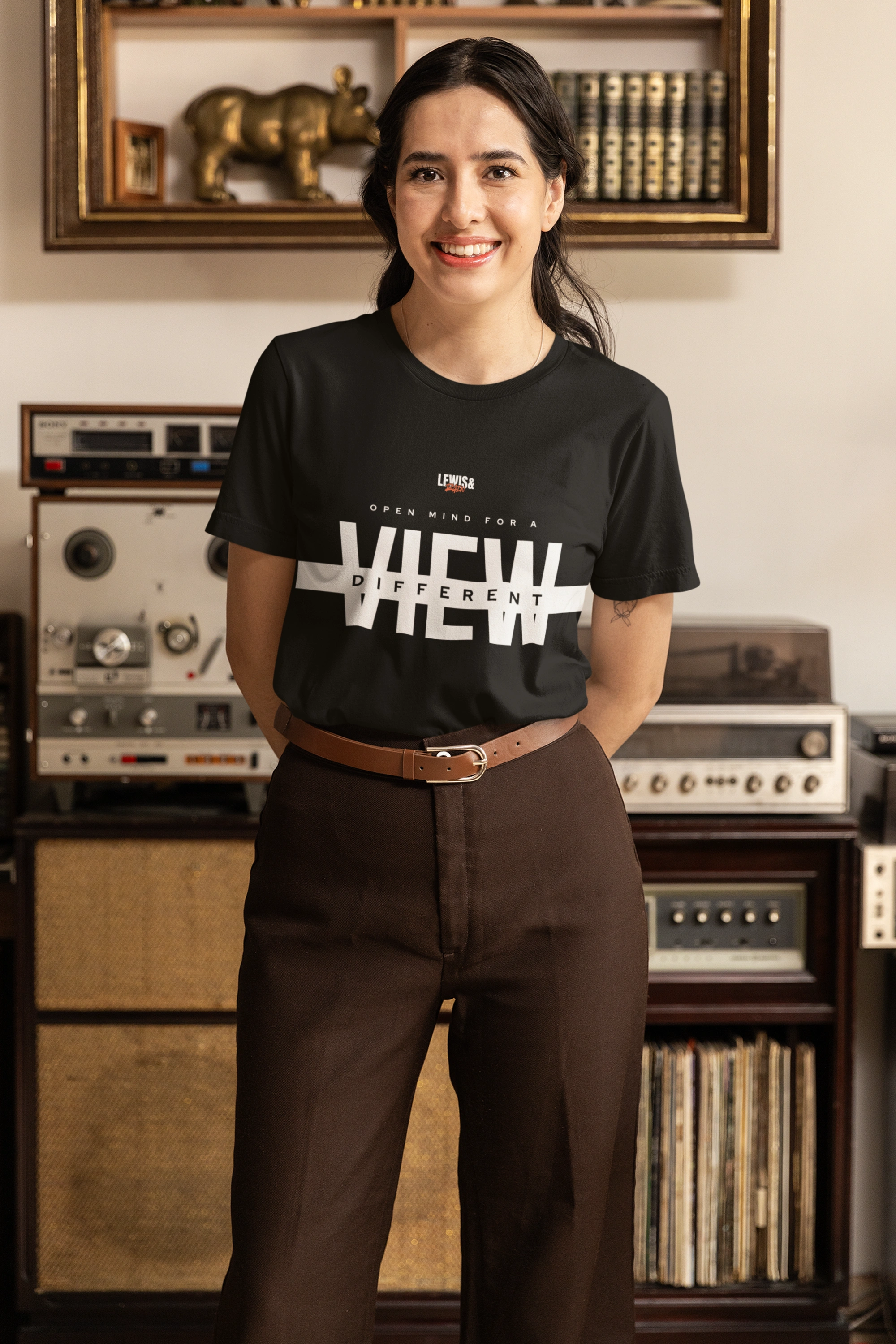 Different View Minimal Graphic Tee – Regular Fit