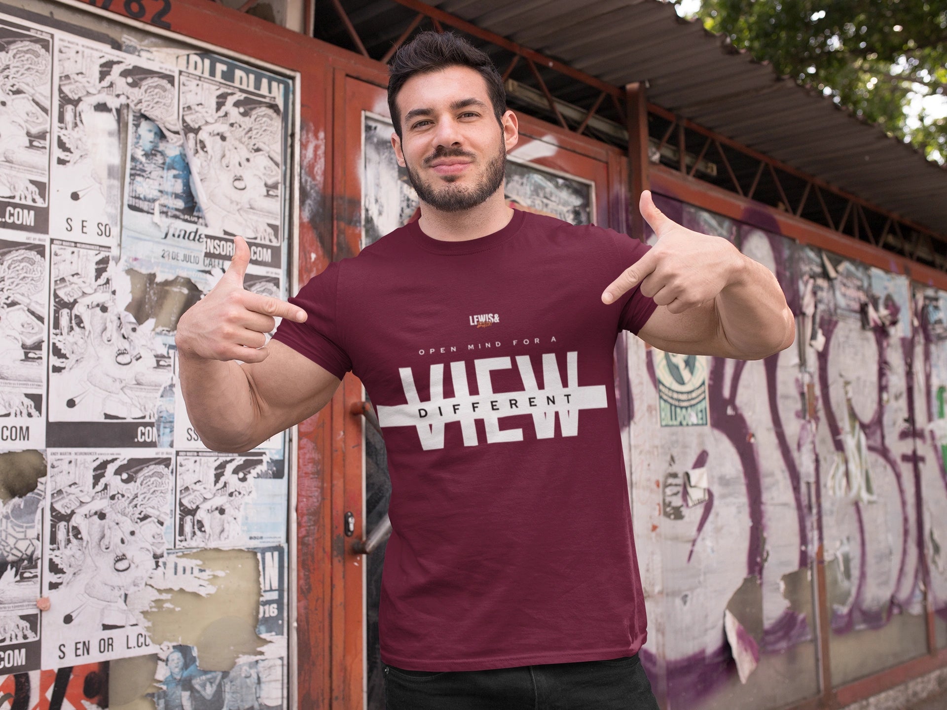 Different View Minimal Graphic Tee – Regular Fit