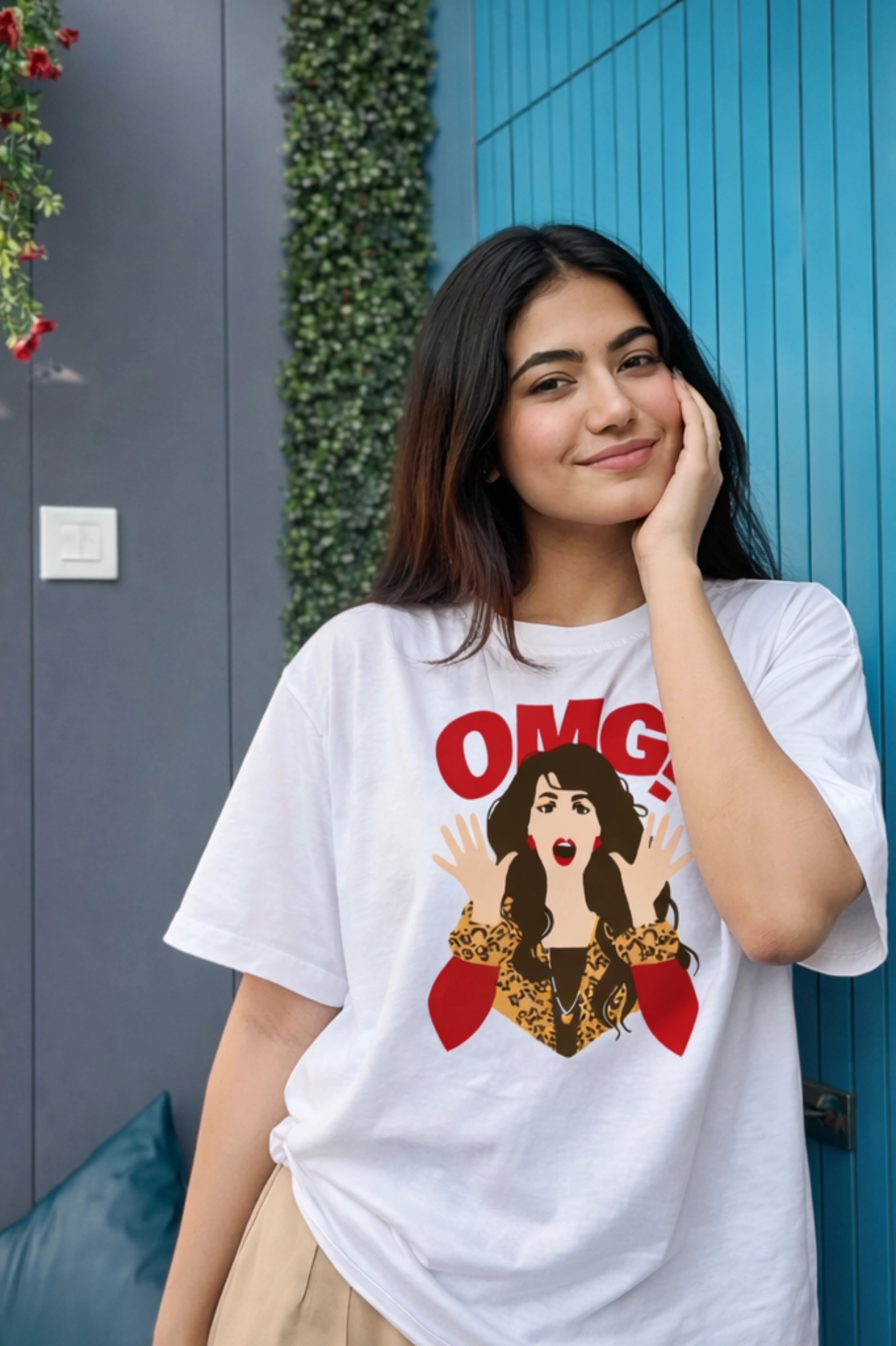 OMG Women's Oversized Tee