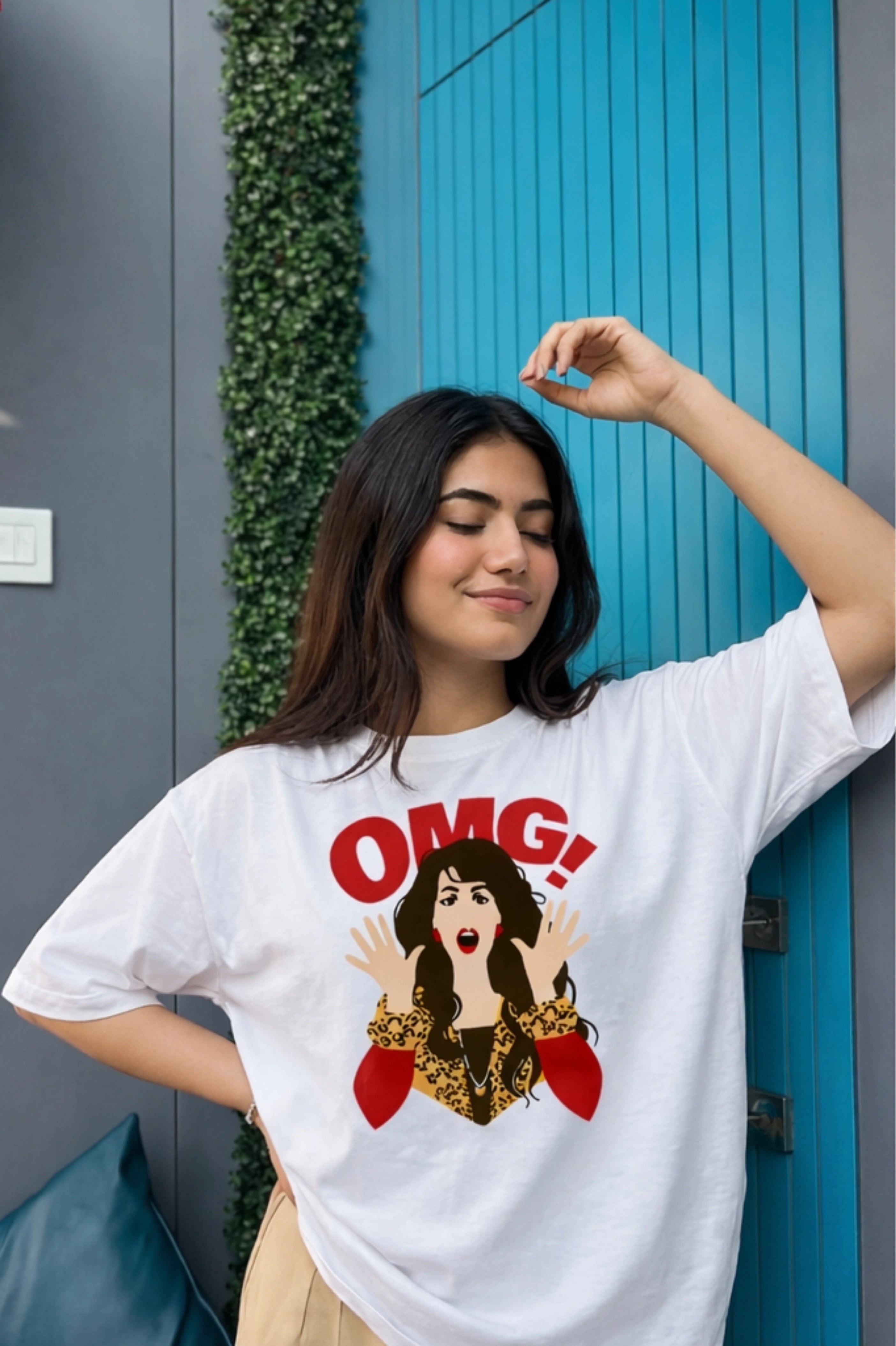 OMG Women's Oversized Tee